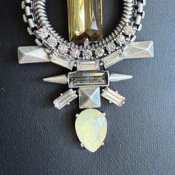 Stella & Dot Art Deco Necklace Amulet Amber Smoky Crystals Silver Tone Adjustabl - Picture 2 of 10